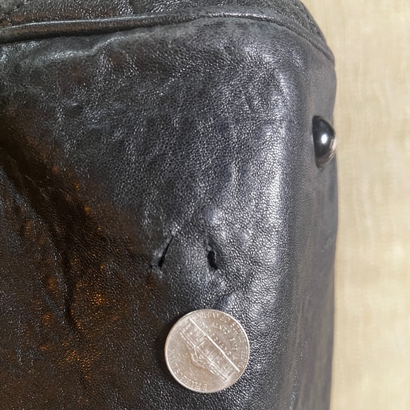 Chanel Perfect Day Tote Black Leather - Picture 3 of 16